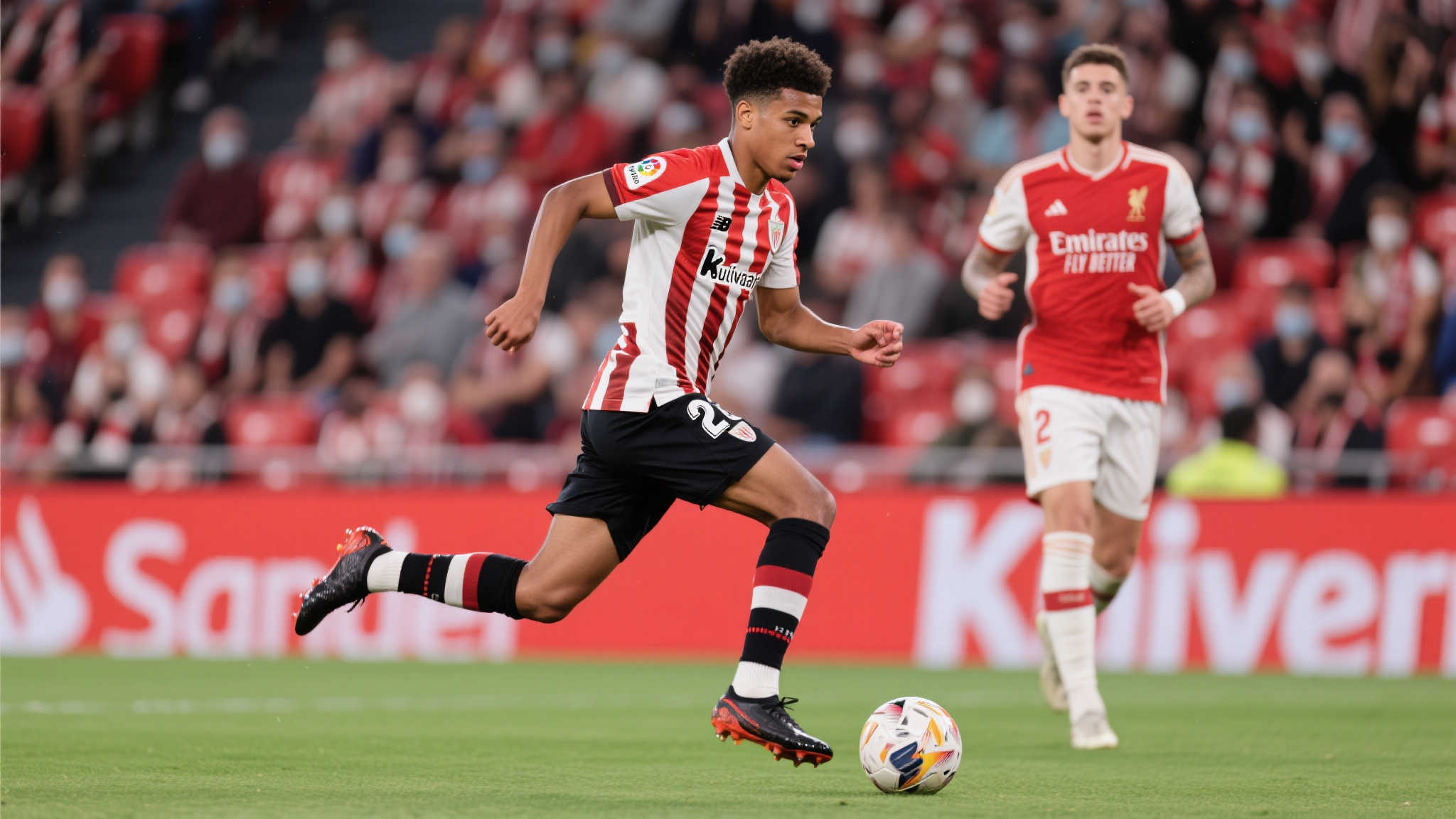 拜仁密切关注尼科-威廉斯转会动态,同时留意迪亚斯情况 20岁的尼科·威廉斯是一个备受瞩目的天才,他目前效